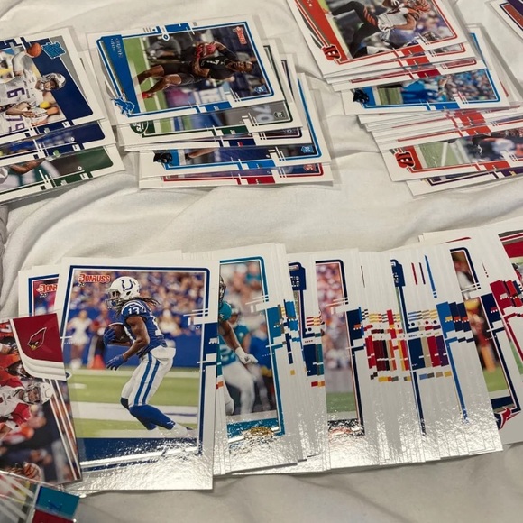 NFL 2019-2021 Random Card Lot (65) - Picture 4 of 7